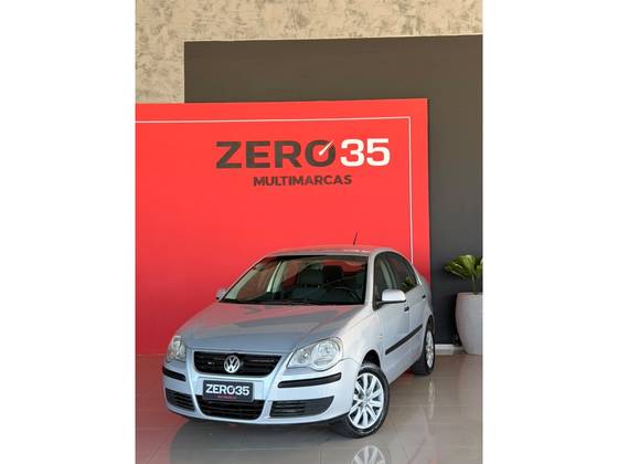 VOLKSWAGEN POLO SEDAN 2.0 MI COMFORTLINE 8V FLEX 4P MANUAL VOLKSWAGEN POLO SEDAN 2.0 MI COMFORTLINE 8V FLEX 4P MANUAL